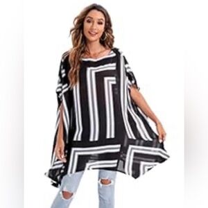 Women’s Black & White Geometric Poncho Top